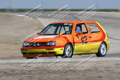 media/Sep-28-2025-24 Hours of Lemons (Sun) [[5dfe0e5f6e]]/12pm (Outside Grapevine)/